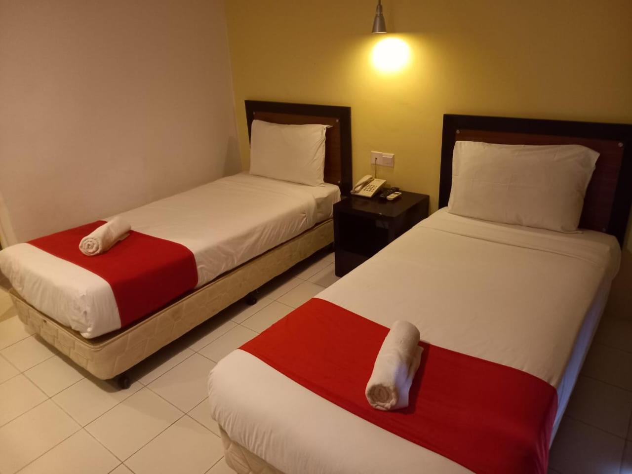 Syajie Koptown Hotel Сегамат Экстерьер фото
